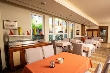 Dóm Hotel