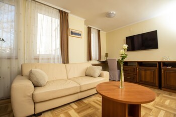 Dóm Hotel