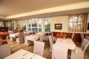 Dóm Hotel