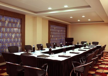 Hk Clarks Inn, Amritsar