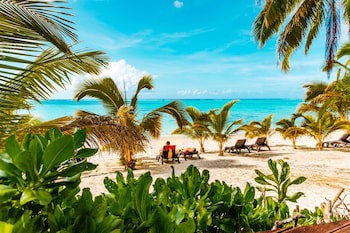 Tamanu Beach