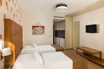 Corso Pecs