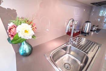 162 Kings Of Riccarton Motel