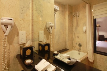 The Lokha Legian Resort & Spa