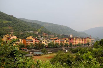 The Waterfront Shaw