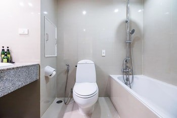 Evergreen Place Siam By Uhg
