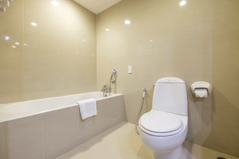 Evergreen Place Siam By Uhg