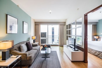 Evergreen Place Siam By Uhg
