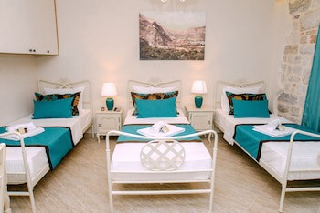 D & Sons Apartments