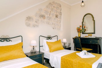 D & Sons Apartments