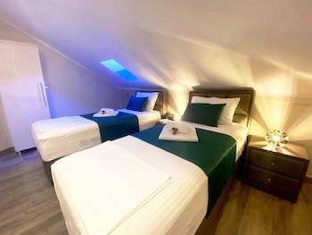 D & Sons Apartments