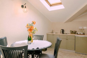 D & Sons Apartments