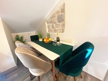 D & Sons Apartments