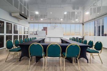 Azor Hotel Cali Versalles