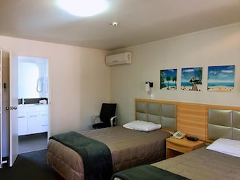 Grosvenor Motor Inn
