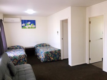 Grosvenor Motor Inn