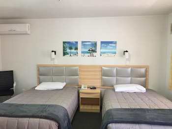 Grosvenor Motor Inn