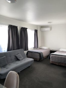 Grosvenor Motor Inn