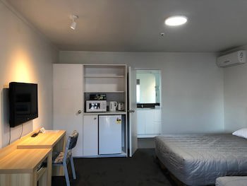 Grosvenor Motor Inn