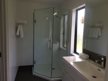 Grosvenor Motor Inn