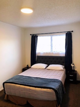 Grosvenor Motor Inn