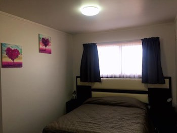 Grosvenor Motor Inn