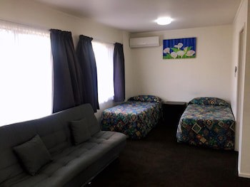 Grosvenor Motor Inn