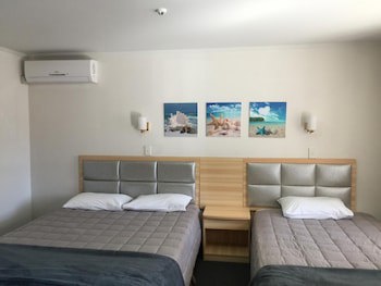 Grosvenor Motor Inn