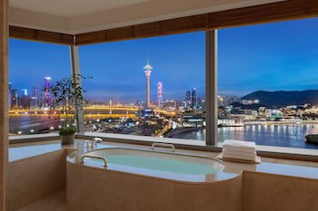 Mandarin Oriental, Macau