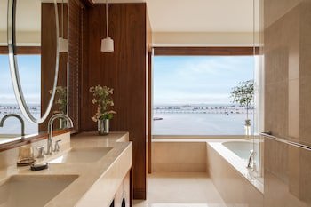 Mandarin Oriental, Macau