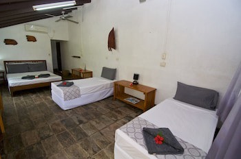 Deco Stop Lodge