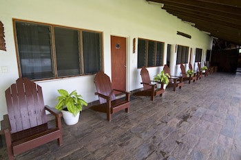 Deco Stop Lodge