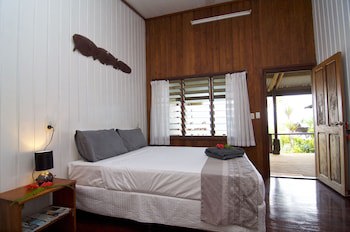 Deco Stop Lodge