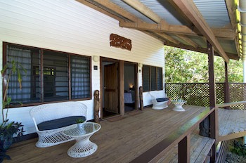 Deco Stop Lodge