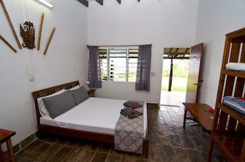 Deco Stop Lodge