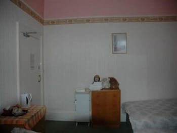 Eglinton Guest House
