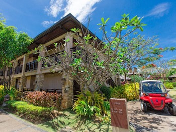 Crimson Resort And Spa Mactan