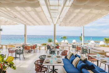 Crimson Resort And Spa Mactan