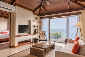 Crimson Resort And Spa Mactan