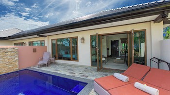 Crimson Resort And Spa Mactan
