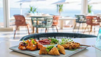 Crimson Resort And Spa Mactan