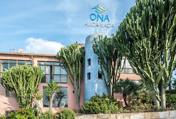 Ona Aucanada Club