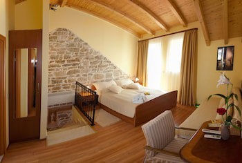 Authentic Luxury Rooms