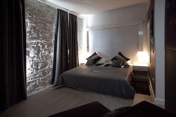 Authentic Luxury Rooms