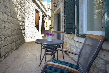 Authentic Luxury Rooms