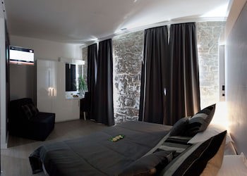 Authentic Luxury Rooms