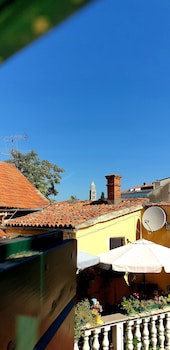 Authentic Luxury Rooms