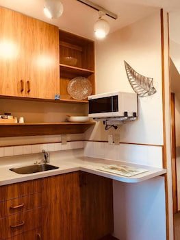 Cascades Lakefront Motel