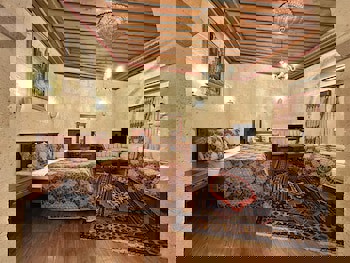 Stone House Cave Hotel