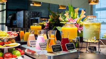 Crowne Plaza Madrid Airport, An Ihg Hotel